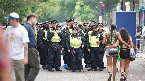 Police 'tired of saying the same words' as Notting Hill Carnival .